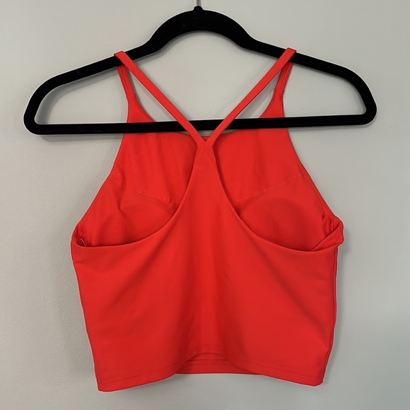 NWT - Red Old Navy Active Tank Sz: M - Picture 2 of 3